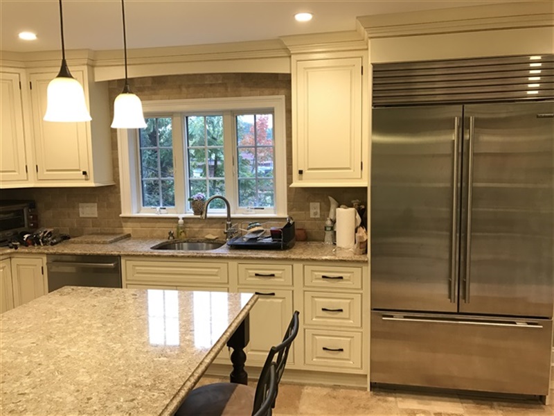 Traditional Kitchen Remodel by J & R Kitchen and Flooring Inc. project photo 6